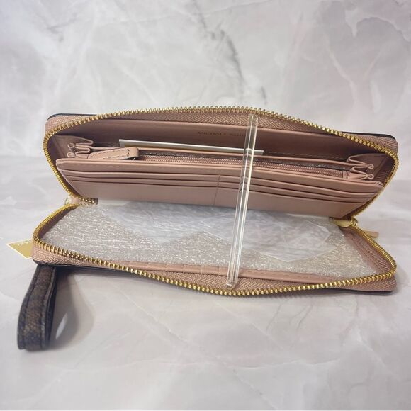 Michael Kors Embossed Patent Leather Tote & Wallet Fawn Pink/Brown - Picture 7 of 13